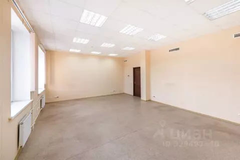 Офис в Санкт-Петербург Уральская ул., 19к10 (65 м)