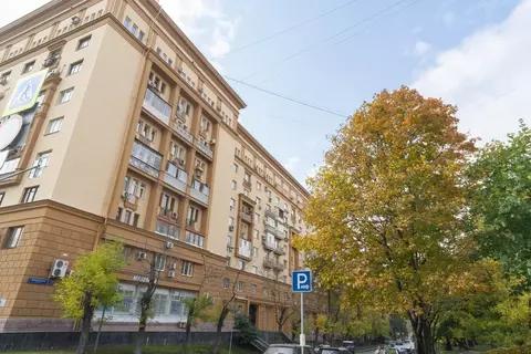 Продается 5-комнатная квартира