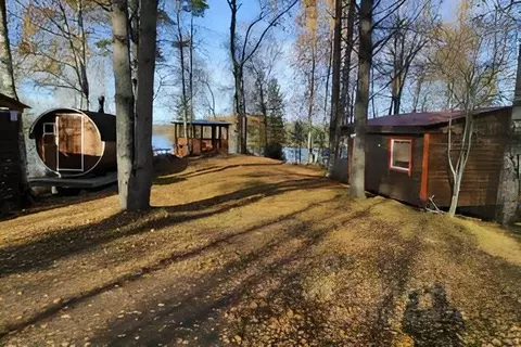 Дом в Карелия, Лахденпохский район, Мийнальское с/пос, пос. Сикопохья  ...