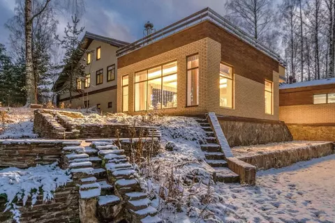 Дом в Ленинградская область, Всеволожский район, Токсовское городское ...