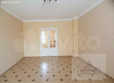 2-комнатная квартира: Челябинск, улица Рождественского, 7 (65 м)