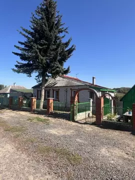 Дом в Курская область, Курский район, Нижнемедведицкий сельсовет, д. ...
