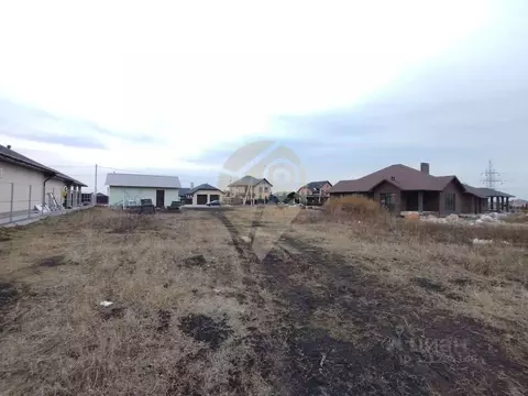 Участок в Белгородская область, Старооскольский городской округ, с. ...