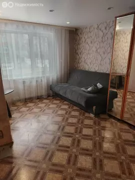 3-комнатная квартира: Ирбит, улица Логинова, 65 (50.1 м)