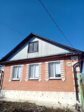 Дом в Самарская область, Исаклы с/пос, с. Исаклы ул. Чапаевская, 21 ...