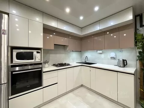 2-к кв. Омская область, Омск Краснознаменная ул., 8 (51.0 м)