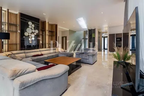 Дом в Ленинградская область, Всеволожский район, Бугровское городское ...