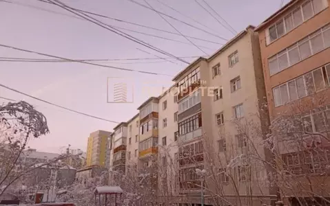 1-к кв. Саха (Якутия), Якутск Октябрьская ул., 27/3 (37.8 м)