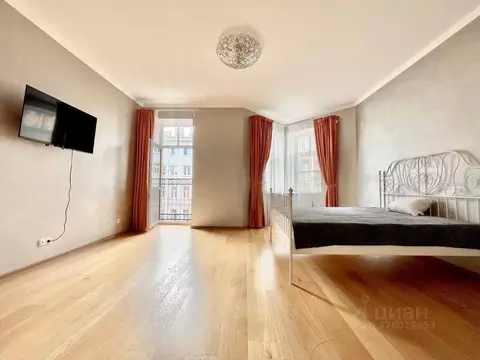 1-к кв. Санкт-Петербург 14-я Васильевского острова линия, 91 (70.0 м)