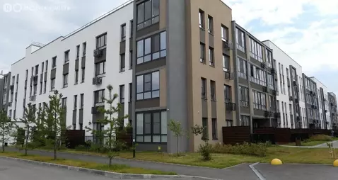 Квартира-студия: Тюмень, улица Сергея Свиридова, 7 (27 м)