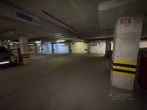 Гараж в Санкт-Петербург ул. Адмирала Черокова, 18к2 (14 м)