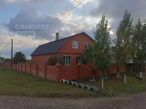 Дом в Башкортостан, Чишминский район, д. Алкино Почтовая ул., 30 (262 ...