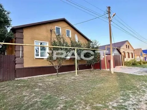 Дом в Воронежская область, Павловский район, Покровское с/пос, с. ...