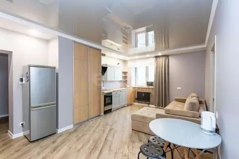 2-к кв. Тюменская область, Тюмень ул. Революции, 228к2 (58.4 м)