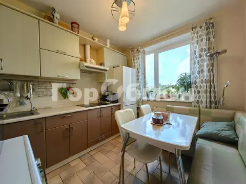 Продается 2-комнатная квартира