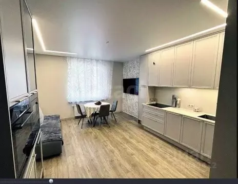 3-к кв. Тюменская область, Тюмень ул. Фармана Салманова, 16 (80.2 м)