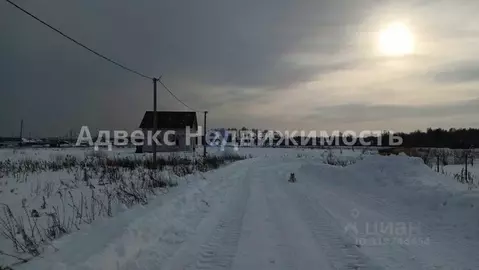 Участок в Тюменская область, Тюменский район, д. Якуши ул. Ахата ...