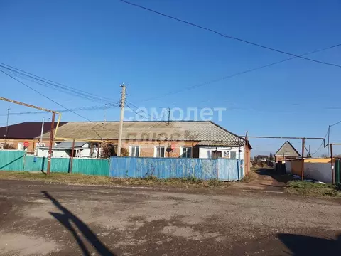 2-к кв. Омская область, Омский район, с. Надеждино Первомайская ул., ...