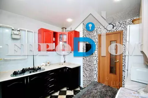 3-к кв. Омская область, Омский район, Комсомольское с/пос, пос. ...