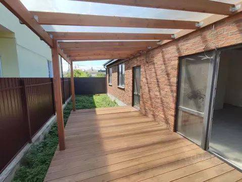 Дом в Ростовская область, Батайск ул. Ленина, 68 (100 м)