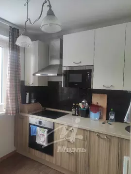 Продается 4-комнатная квартира