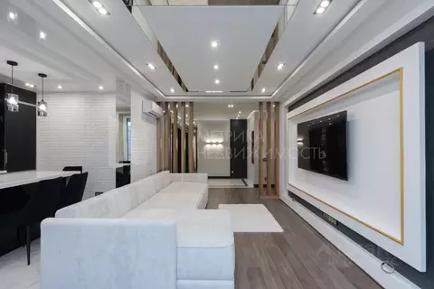 3-к кв. Тюменская область, Тюмень ул. 50 лет Октября, 57Б (82.5 м)