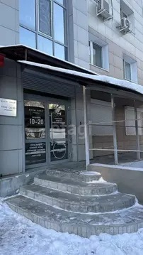 Торговая площадь в Тюменская область, Тюмень ул. Мельникайте, 109к1 ...