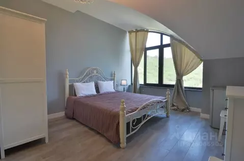 Комната Крым, Алушта муниципальный округ, с. Лазурное ул. Слуцкого, 10