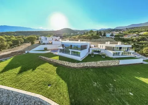 Дом в Севастополь пл. Нахимова (450 м)