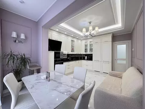 Продается 2-комнатная квартира