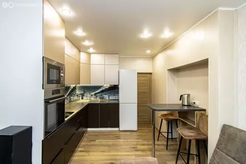 1-комнатная квартира: Тюмень, улица Мельникайте, 36 (48 м)