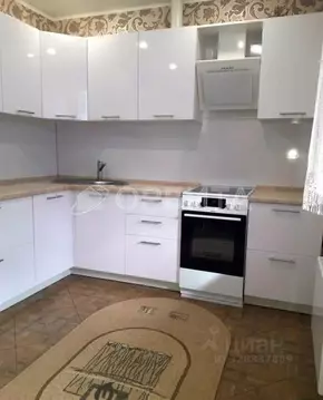 2-к кв. Тюменская область, Тюмень ул. Федюнинского, 62к2 (58.7 м)