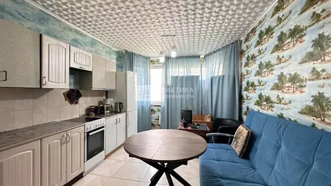 Продается 2-комнатная квартира