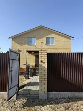 Дом в Волгоградская область, Волгоград Поселок Водный тер., ул. ...