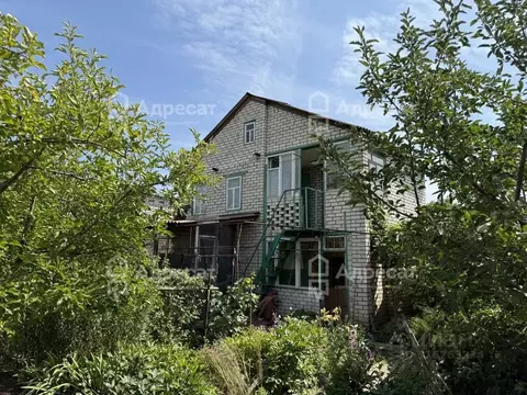 Дом в Волгоградская область, Среднеахтубинский район, Ахтубинское ...