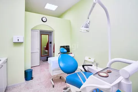 Помещение свободного назначения в Тюменская область, Тюмень ул. ...