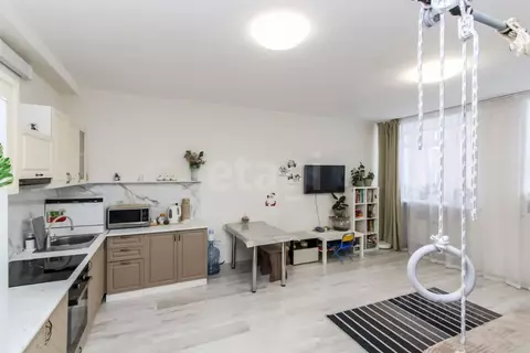 2-к кв. Тюменская область, Тюмень ул. Газовиков, 33 (73.2 м)