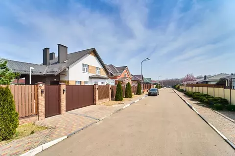 Дом в Краснодарский край, Краснодар Вишневый сад мкр, ул. Звенящая ...