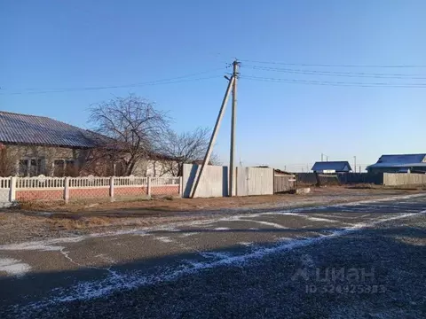 Дом в Хакасия, Усть-Абаканский район, с. Солнечное Октябрьская ул., 7 ...