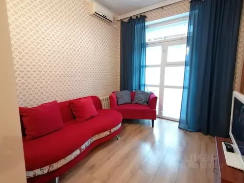 1-к кв. Самарская область, Самара ул. Чкаловский Спуск, 2 (37.0 м)