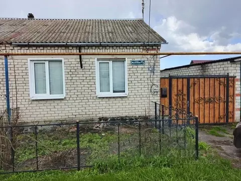 Дом в Курская область, Солнцевский район, Ивановский сельсовет, д. ...