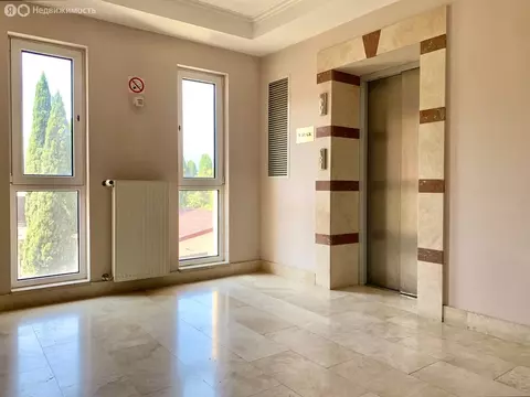 3-комнатная квартира: Алушта, Краснофлотская улица, 1к10 (60 м)