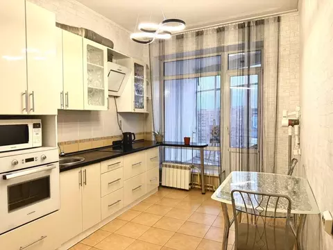 Свободной планировки кв. Хакасия, Абакан ул. Кирова, 112/1 (80.0 м)