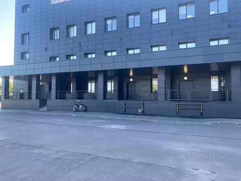 Склад в Санкт-Петербург Броневая ул., 5с3 (1042 м)