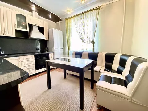 3-к кв. Курская область, Курск просп. Вячеслава Клыкова, 61 (78.9 м)