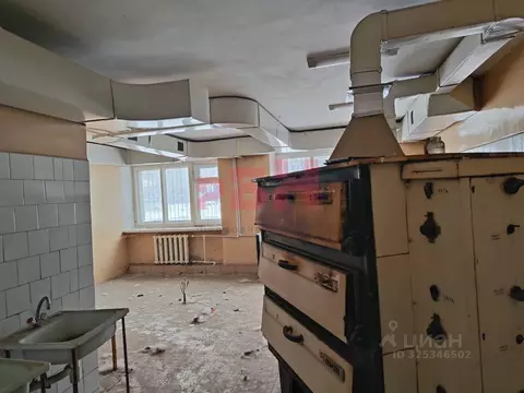 Помещение свободного назначения в Омская область, Омск Краснознаменная ...