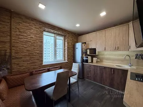 3-к кв. Курская область, Курск просп. Анатолия Дериглазова, 83 (76.9 ...