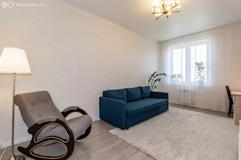 3-комнатная квартира: Екатеринбург, Среднеуральская улица, 9 (76.4 м)