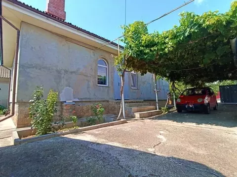 Дом в Крым, Сакский район, Лесновское с/пос, с. Владимировка ул. ...