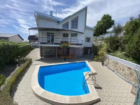 Дом в Крым, Ялта муниципальный округ, Никита пгт ул. Оранжерейная, 14 ...